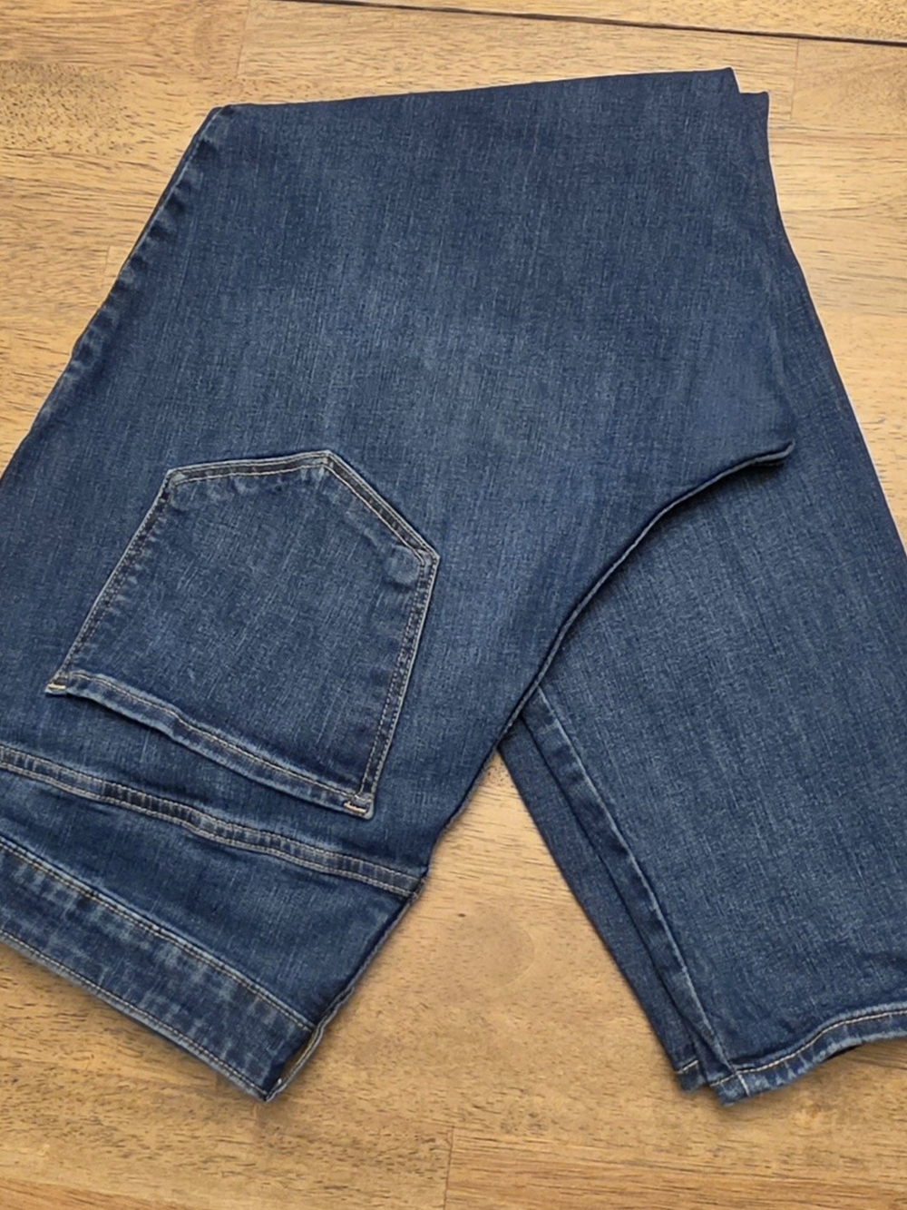 Classic Dark Blue Men’s Jeans - Comfortable Everyday Denim